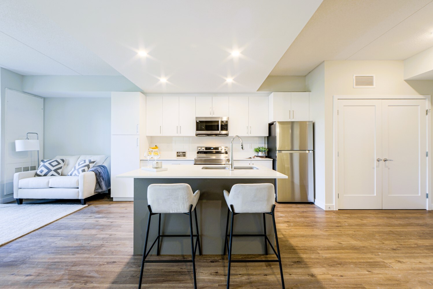 Kitchen-Nov-14-2025-07-26-30-0806-PM