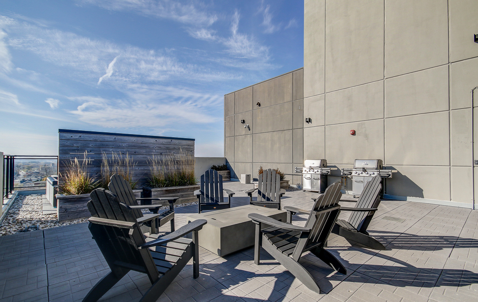 Rooftop Patio 1