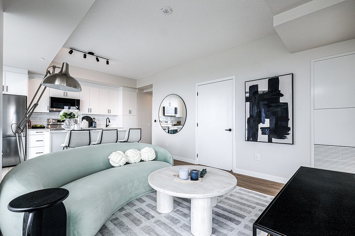 Sky Towers - Vista - Unit 812 (26 Grove) - 2 bed 1 bath (2)