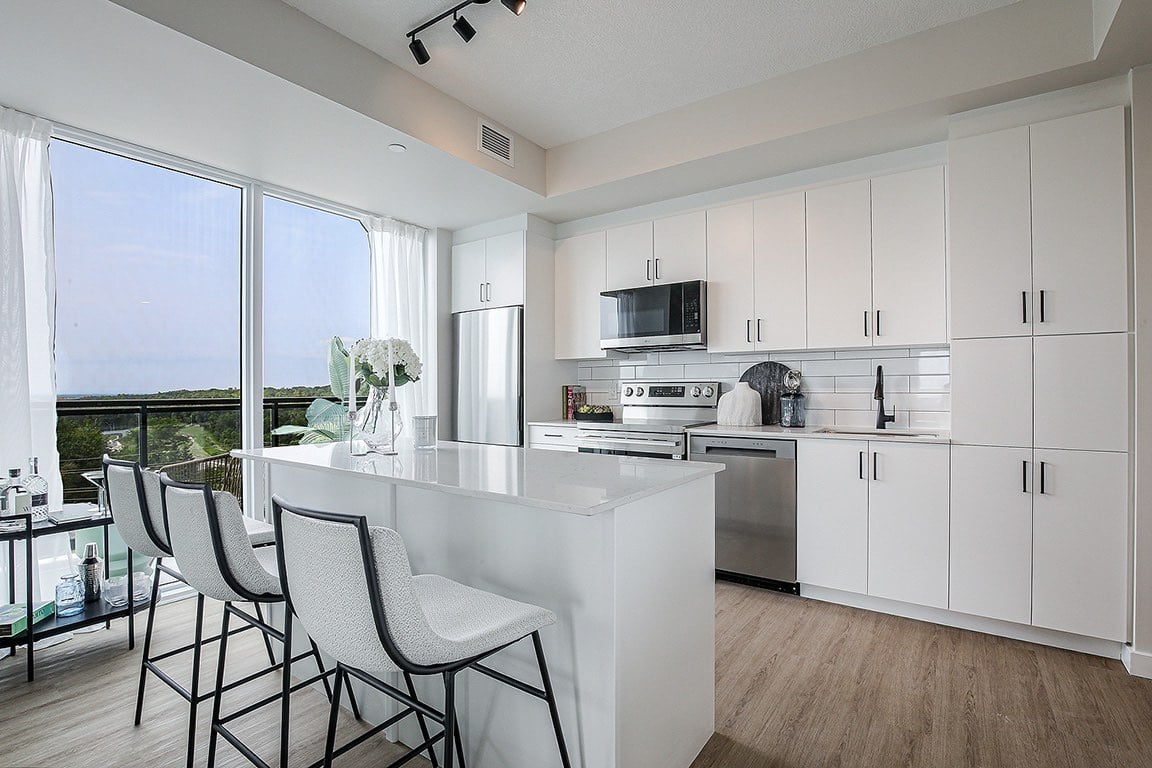 Sky Towers - Vista - Unit 812 (26 Grove) - 2 bed 1 bath (9)